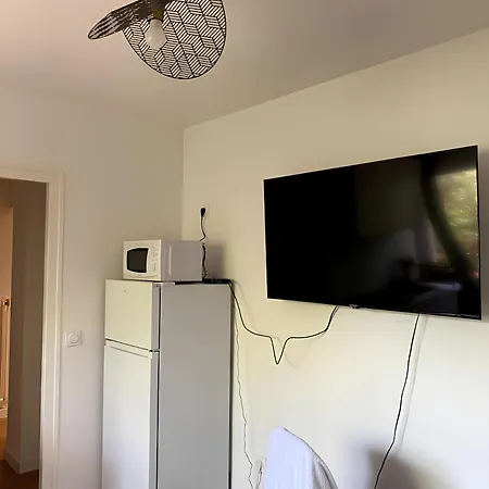 Apartamento T2 A A 200m Du Tram 17 Ambilly