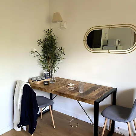 Apartamento T2 A A 200m Du Tram 17 *
