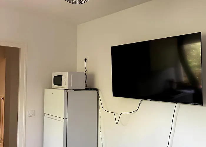 Apartamento T2 A A 200m Du Tram 17 Ambilly