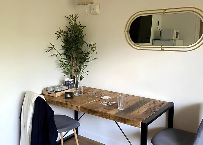 Apartamento T2 A A 200m Du Tram 17 *